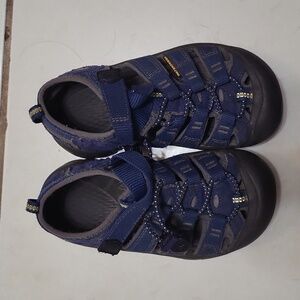 Keen candles Little boy size 11